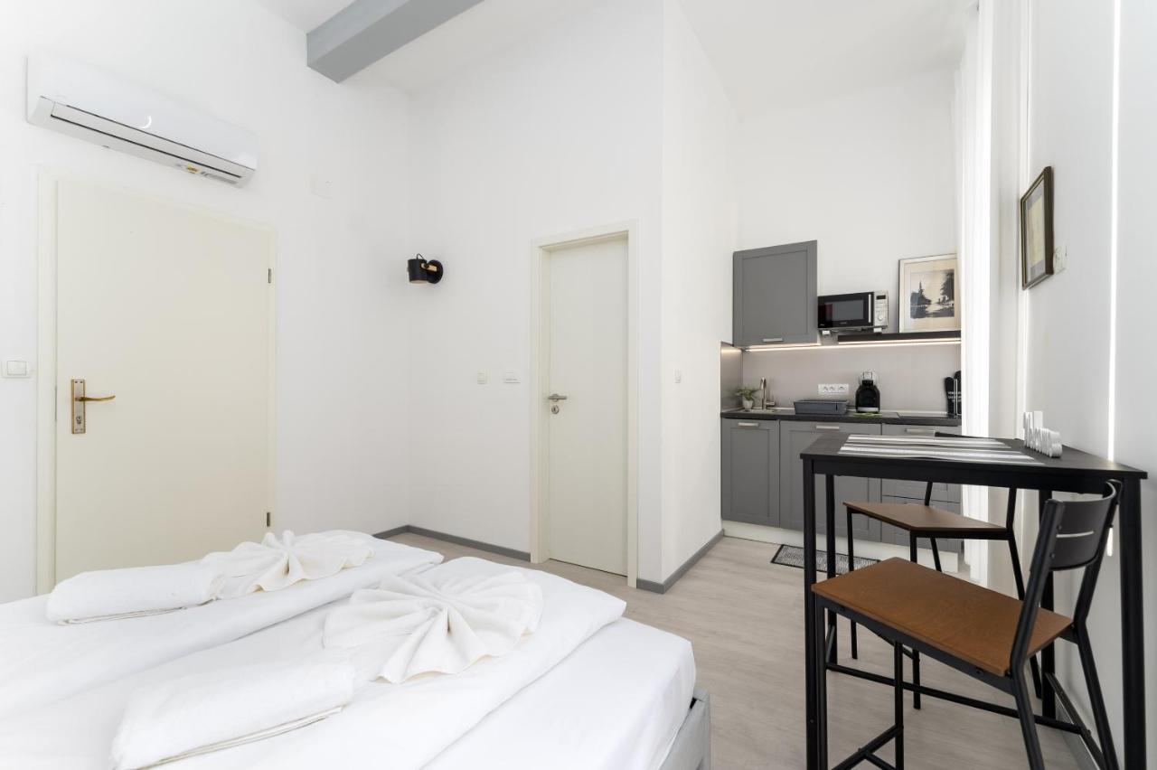 Centar Apartments Rijeka Buitenkant foto