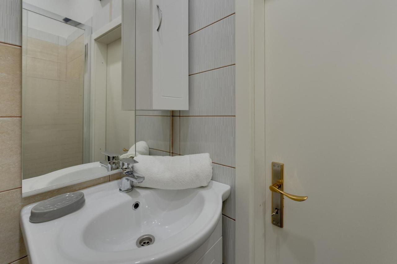 Centar Apartments Rijeka Buitenkant foto