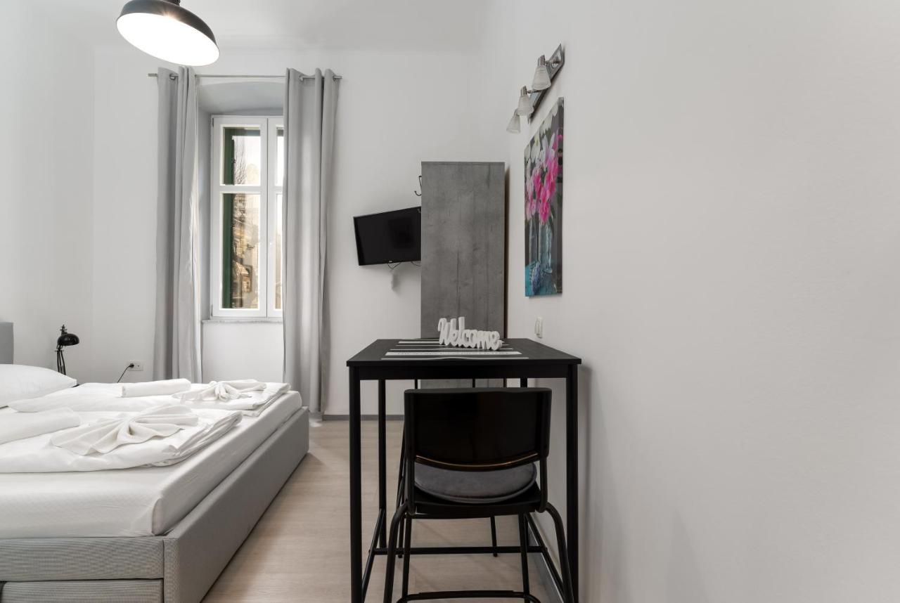 Centar Apartments Rijeka Buitenkant foto